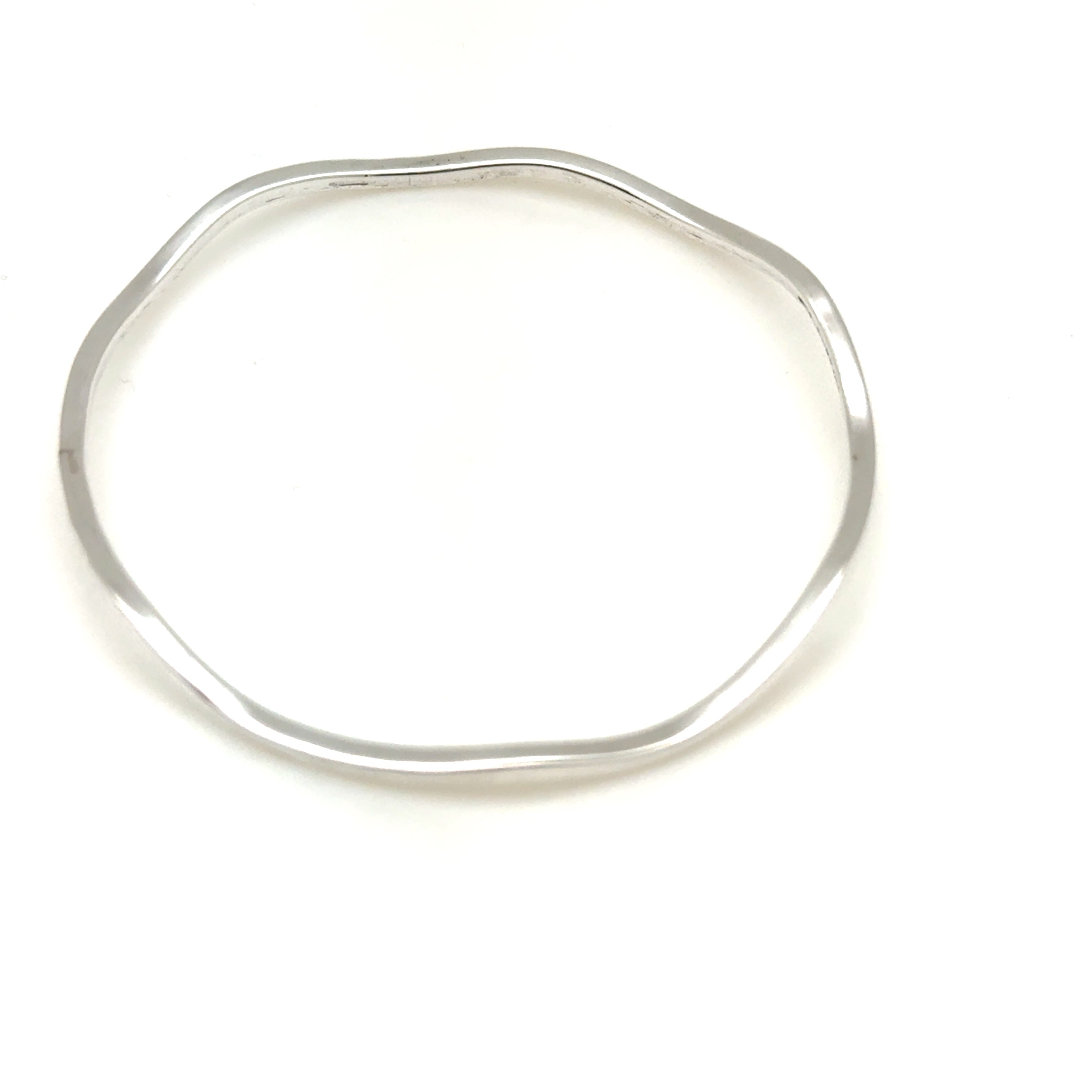 Wavy Bangle