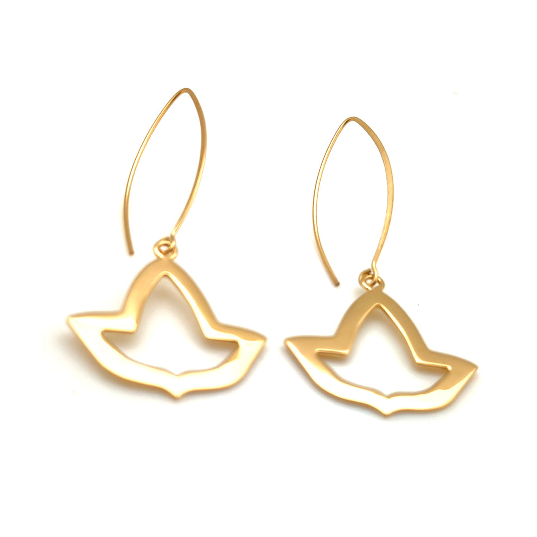 14k Gold Vermeil Open Ivy Leaf Thread Earrings-Medium