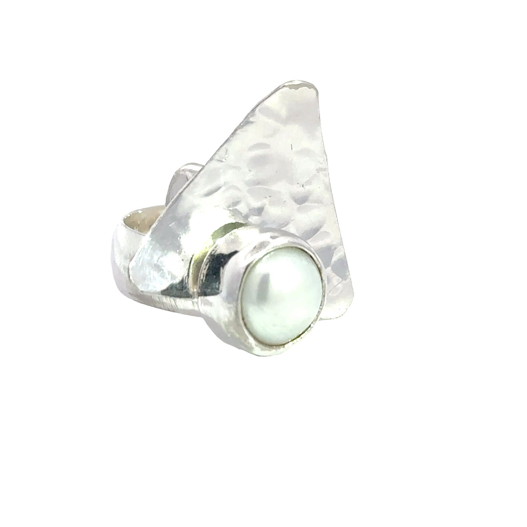 NEW! Hammered Pyramid Pearl Ring