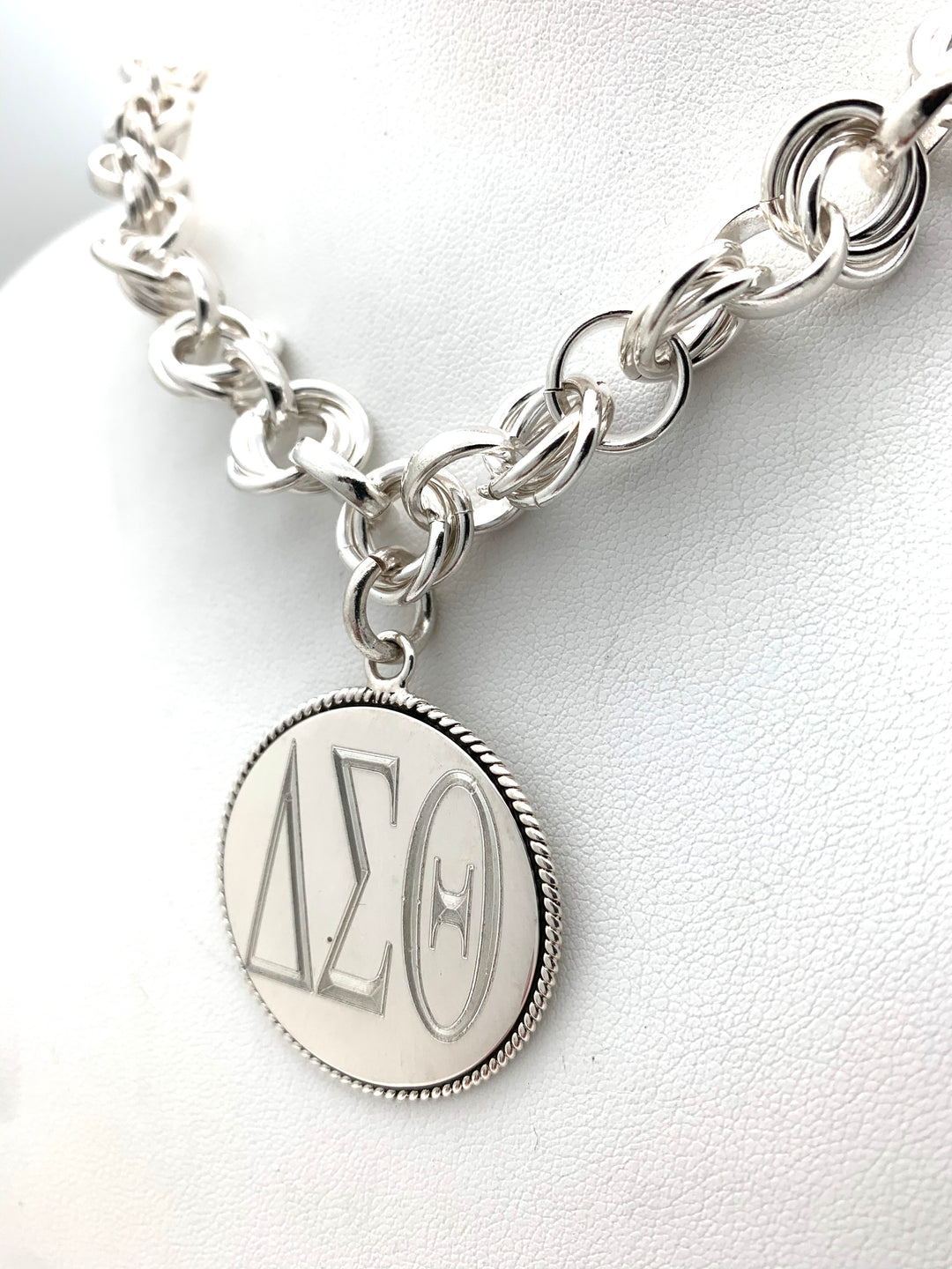 DST Triple Link Necklace
