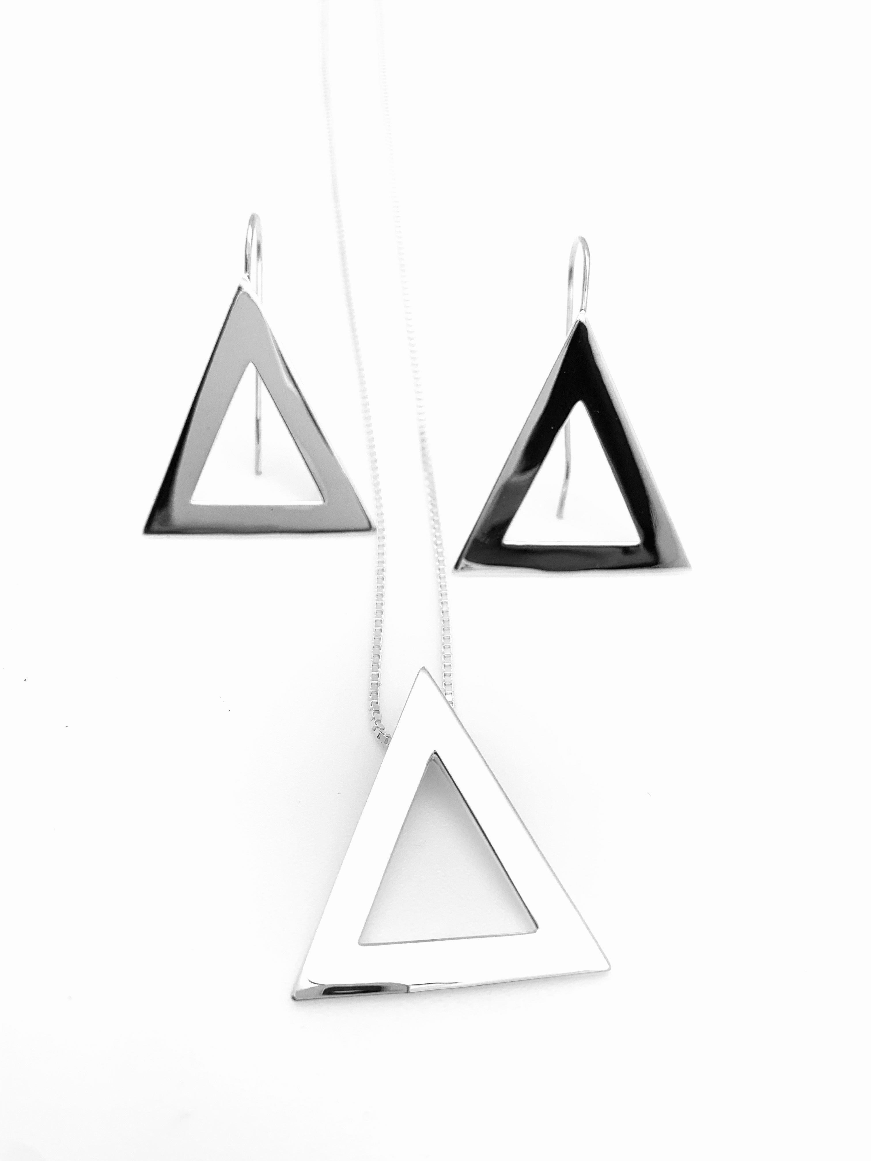 Medium Pyramid Earrings - Fish hook