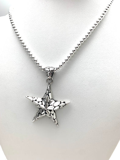 New! Silver Star Beaded  Necklace